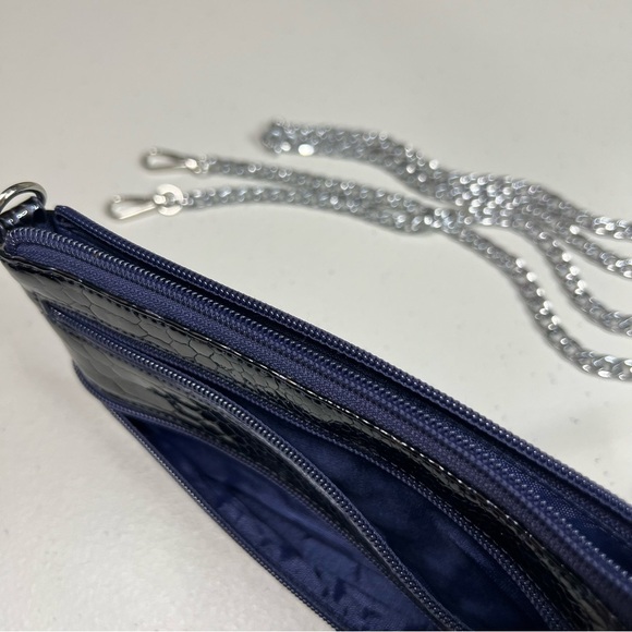 🆕 Danier Leather Snake Skin Embossed Patent Crossbody / Clutch - Picture 6 of 11